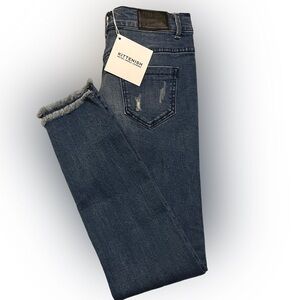 Kittenish Women’s Skinny Jeans Buttonfly Size 28 NWT